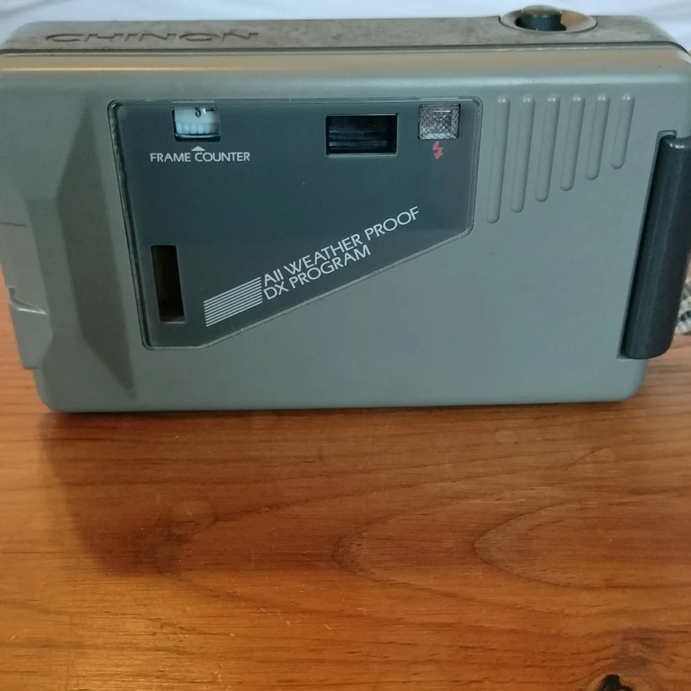 Chinon Splash Auto Focus All Weather Proof DX Program‎ Waterproof 35mm Camera